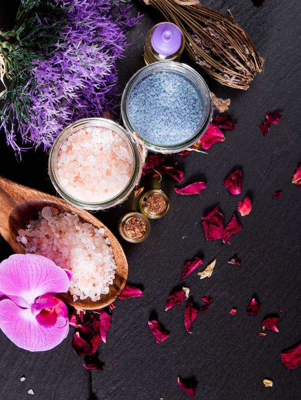 spa and massage ingrediants at rainbow massage center in Bahria Town